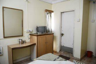 Hotel Anand Malhar Lodging, Kolhapur 3